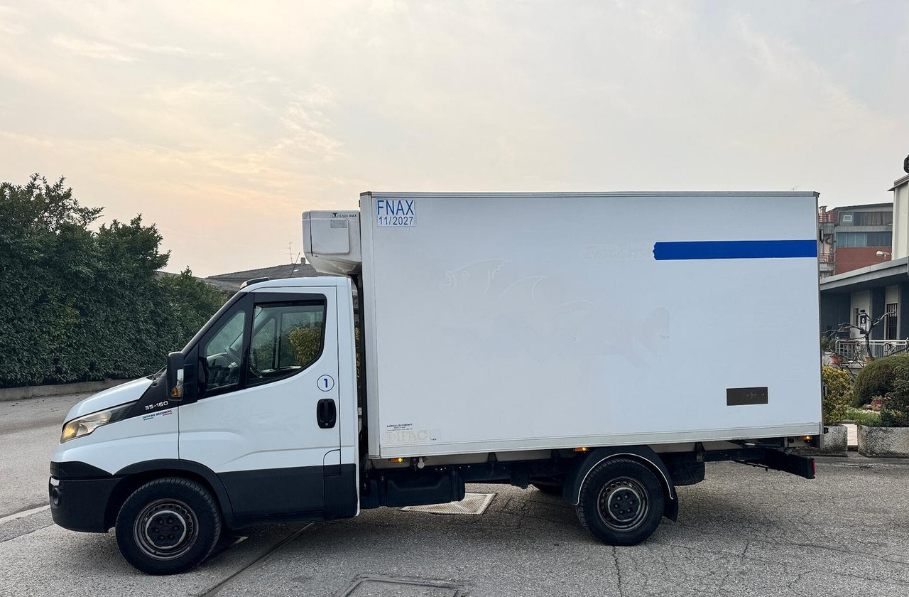- Refrigerated delivery van: picture 4 - Refrigerated delivery van: picture 4