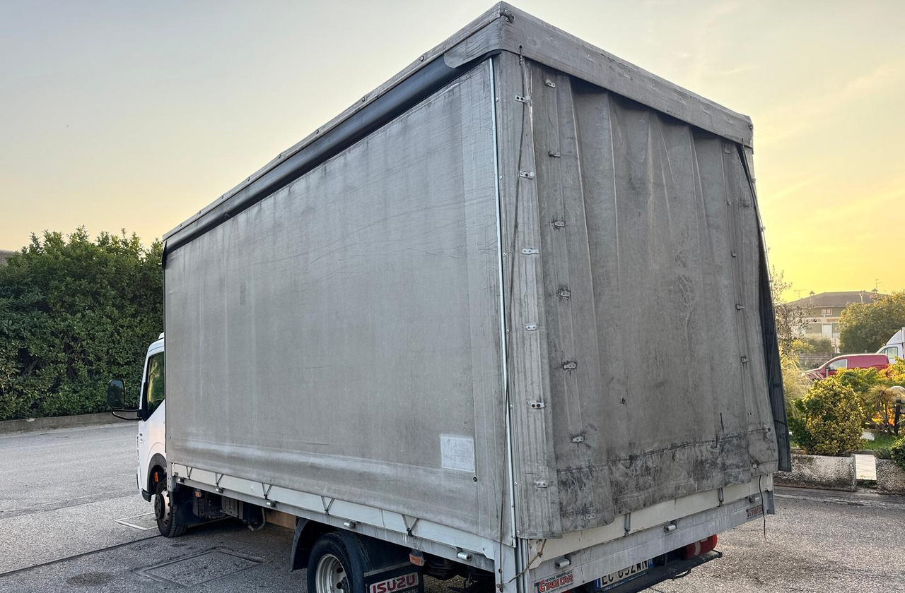Renault Trucks Maxity 135.35 dxi - Curtain side truck: picture 4 Renault Trucks Maxity 135.35 dxi - Curtain side truck: picture 4