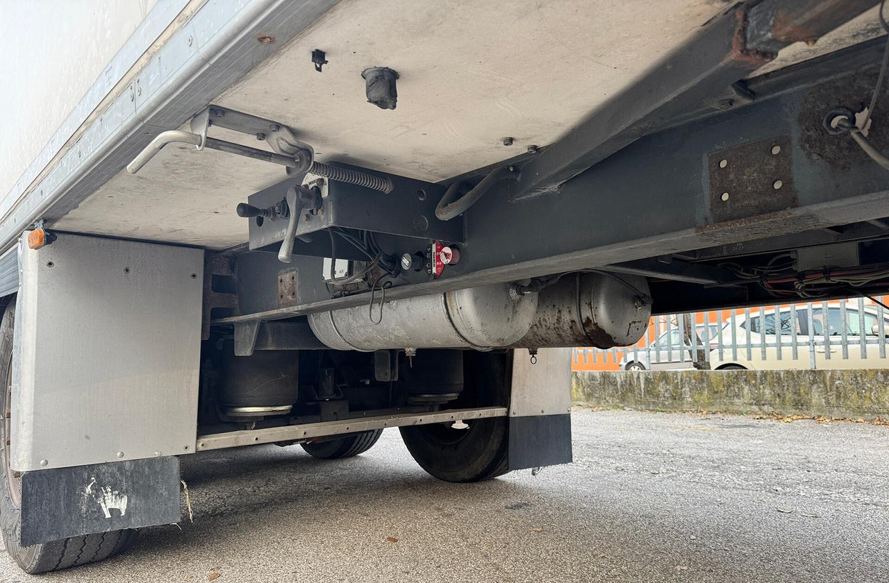 SEMIRIMORCHIO FRIGO CHEREAU - Refrigerated semi-trailer: picture 5 SEMIRIMORCHIO FRIGO CHEREAU - Refrigerated semi-trailer: picture 5