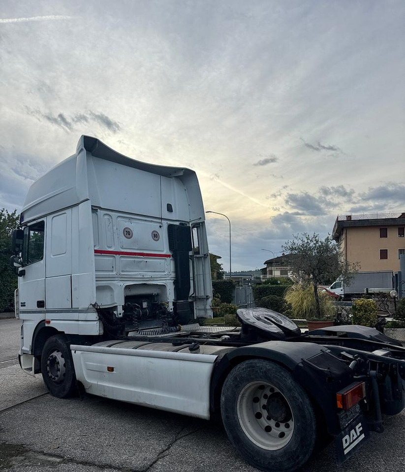 DAF XF 105.460 - 2010 - AUTOMATIC - Tractor unit: picture 4 DAF XF 105.460 - 2010 - AUTOMATIC - Tractor unit: picture 4