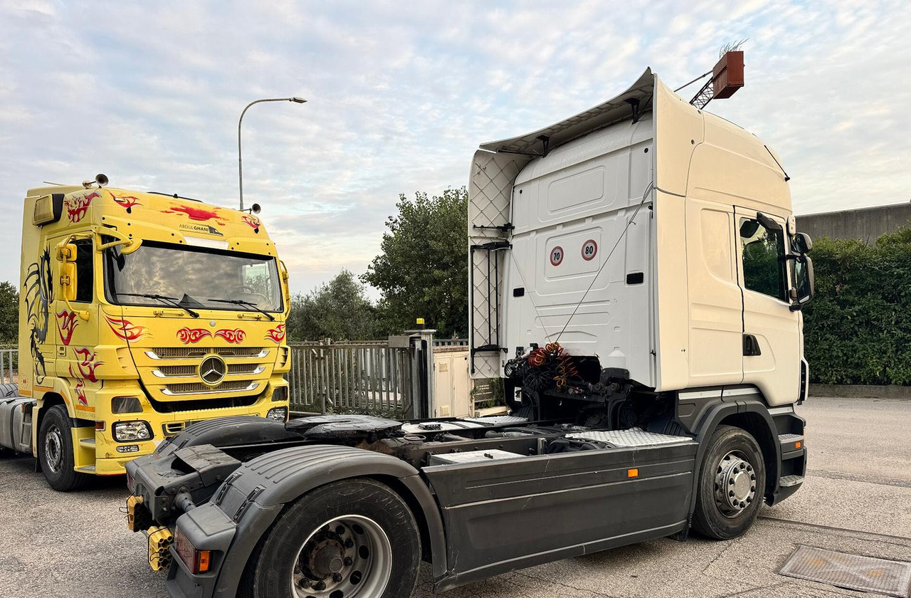 - Tractor unit: picture 4 - Tractor unit: picture 4