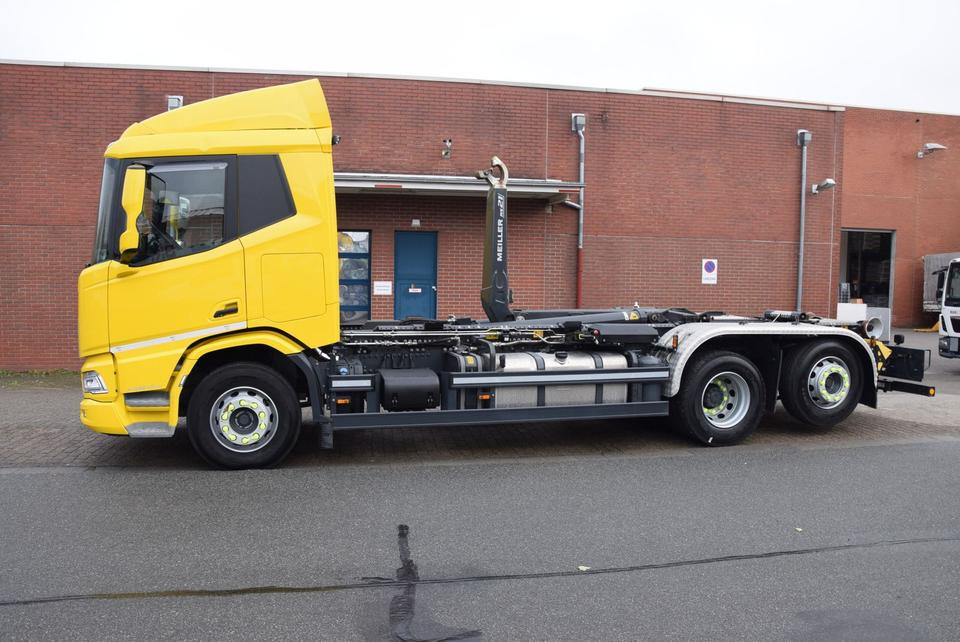 DAF  XG 450 Meiller RS21 Abroll ACC Navi Kamera EU6E - Hook lift truck: picture 3 DAF  XG 450 Meiller RS21 Abroll ACC Navi Kamera EU6E - Hook lift truck: picture 3