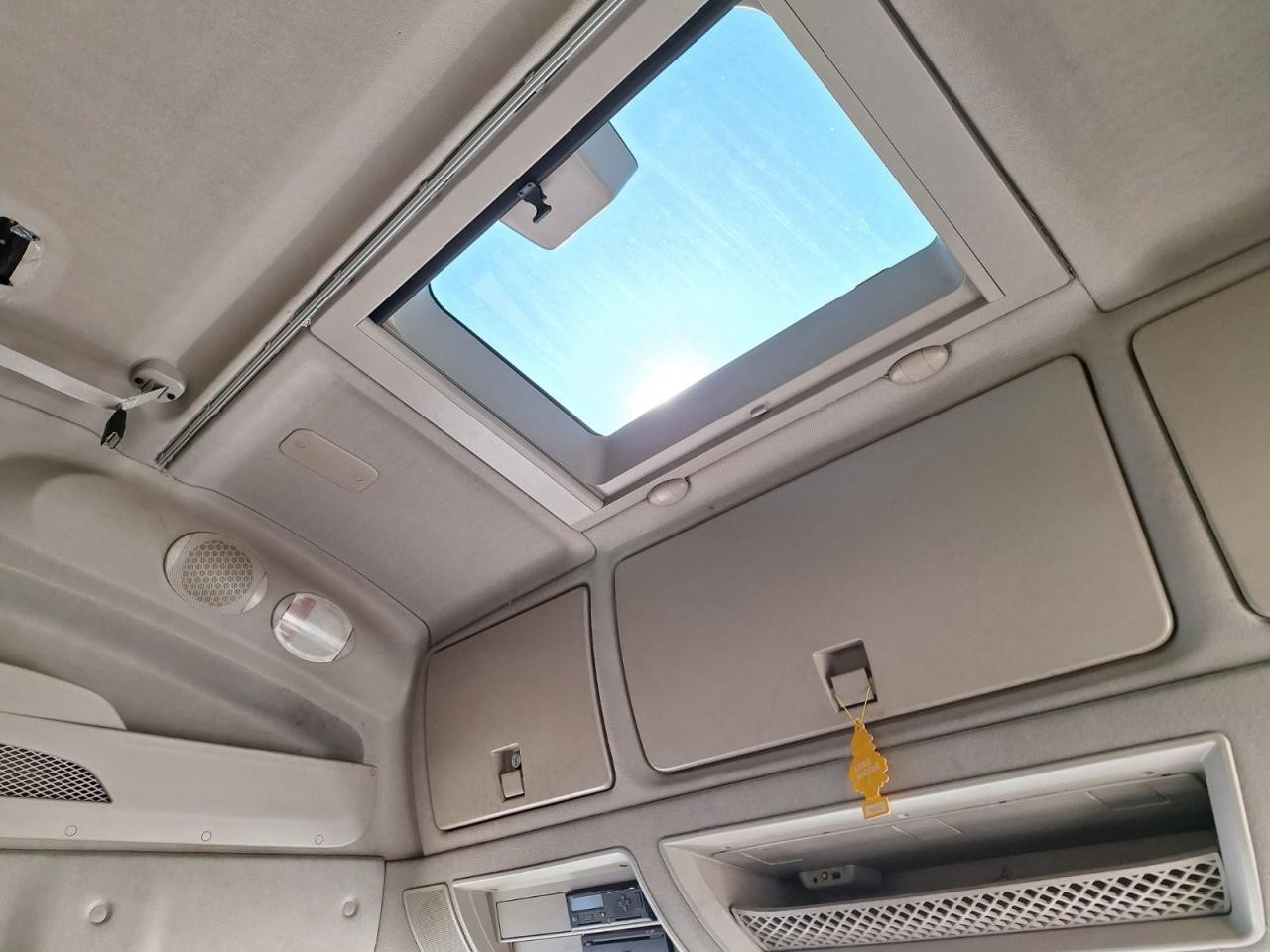 IVECO Stralis NP AS440S40T/P NG - Tractor unit: picture 4 IVECO Stralis NP AS440S40T/P NG - Tractor unit: picture 4