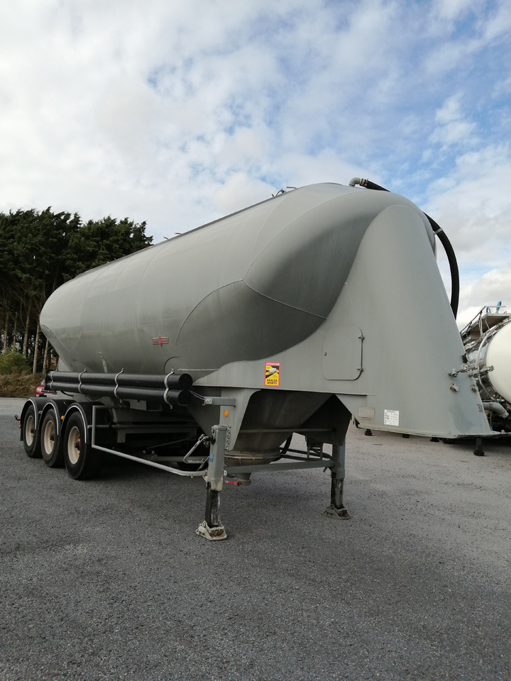 SPITZER - Silo semi-trailer: picture 2 SPITZER - Silo semi-trailer: picture 2