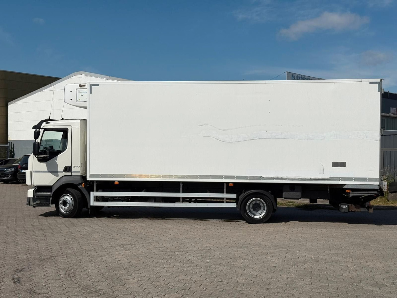 Volvo FL 240 Carrier Easy Cold+Hebebühne - Refrigerated truck: picture 4 Volvo FL 240 Carrier Easy Cold+Hebebühne - Refrigerated truck: picture 4