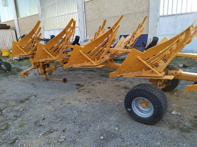 MORO PNT 14 (nuovo) - Plough: picture 2 MORO PNT 14 (nuovo) - Plough: picture 2