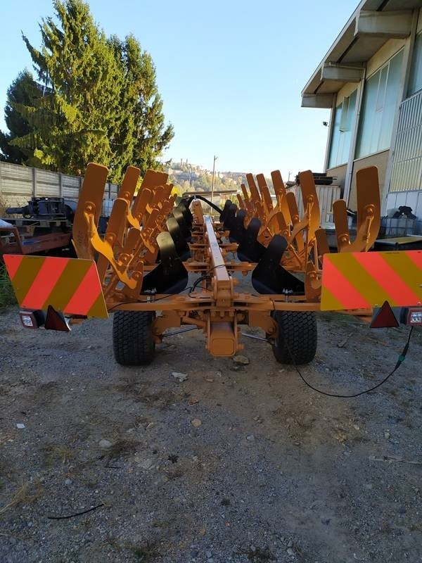MORO PNT 14 (nuovo) - Plough: picture 4 MORO PNT 14 (nuovo) - Plough: picture 4