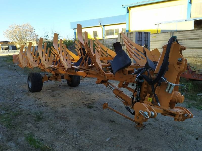 MORO PNT 14 (nuovo) - Plough: picture 1 MORO PNT 14 (nuovo) - Plough: picture 1