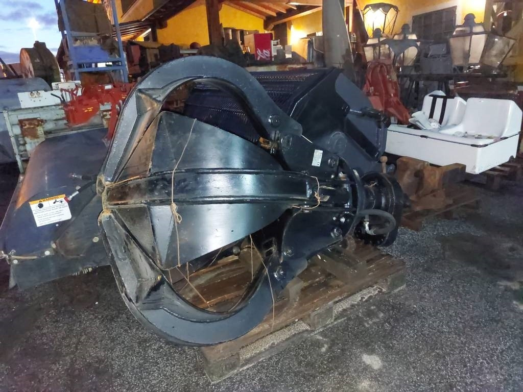Rozzi RR550  - Grapple: picture 2 Rozzi RR550  - Grapple: picture 2