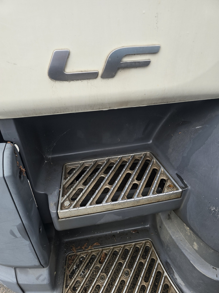 DAF LF 320 - Box truck: picture 3 DAF LF 320 - Box truck: picture 3