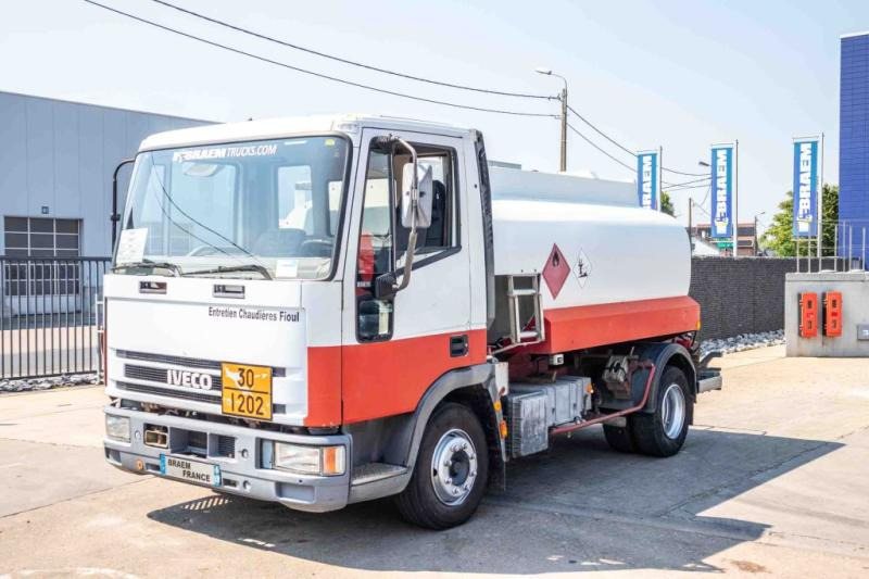 Iveco 85E15+ CITERNE 5000 L - Tanker truck: picture 1 Iveco 85E15+ CITERNE 5000 L - Tanker truck: picture 1