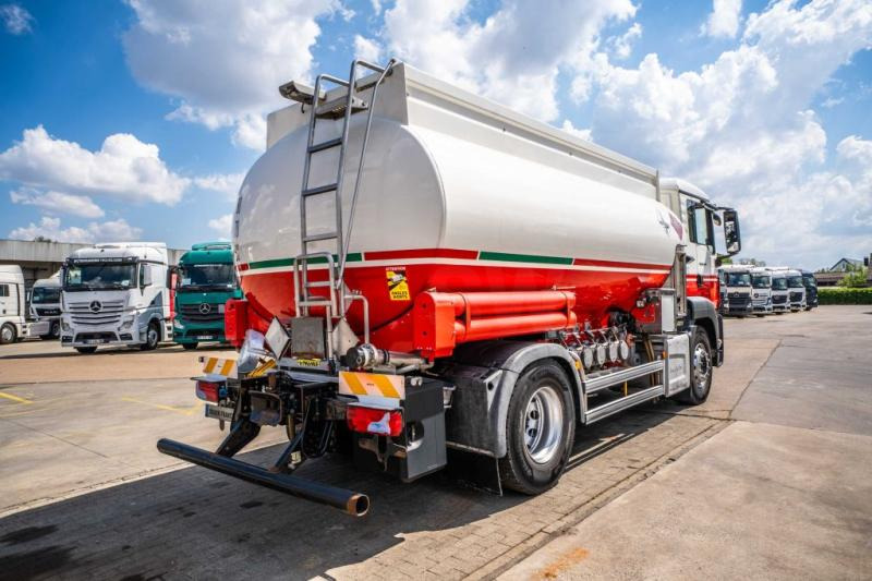 MAN TGS 18.400 // CUVE ALU MAGYAR 13.500L + 5 COMP - Tanker truck: picture 4 MAN TGS 18.400 // CUVE ALU MAGYAR 13.500L + 5 COMP - Tanker truck: picture 4