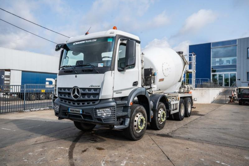 Concrete mixer truck Mercedes AROCS 3240 BB+STETTER 9m3: picture 1