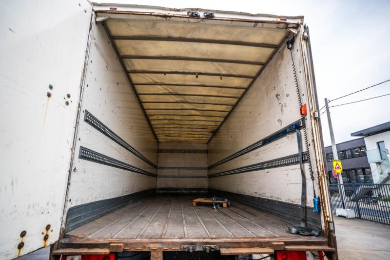 Leasing of Renault D 19 280 WIDE + DHOLLANDIA 3 T. Renault D 19 280 WIDE + DHOLLANDIA 3 T.: picture 9 Leasing of Renault D 19 280 WIDE + DHOLLANDIA 3 T. Renault D 19 280 WIDE + DHOLLANDIA 3 T.: picture 9