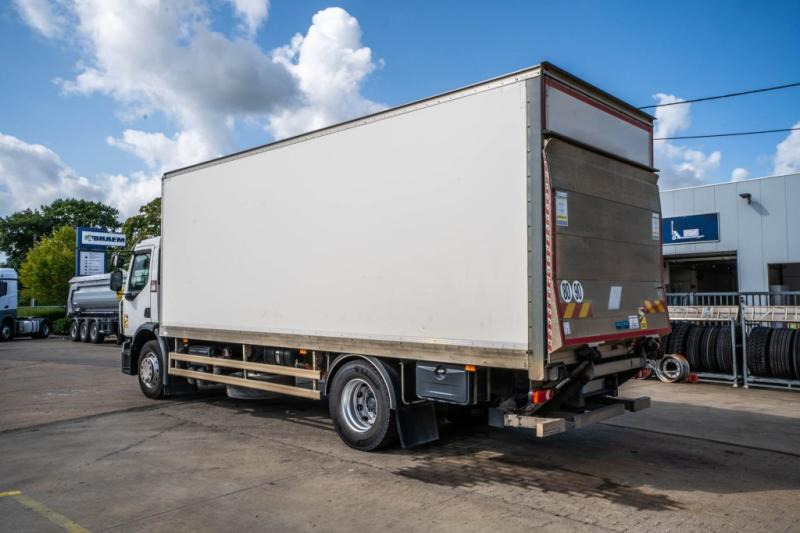Renault D 19 WIDE 320 DXI +DHOLLANDIA 2t. - Box truck: picture 5 Renault D 19 WIDE 320 DXI +DHOLLANDIA 2t. - Box truck: picture 5