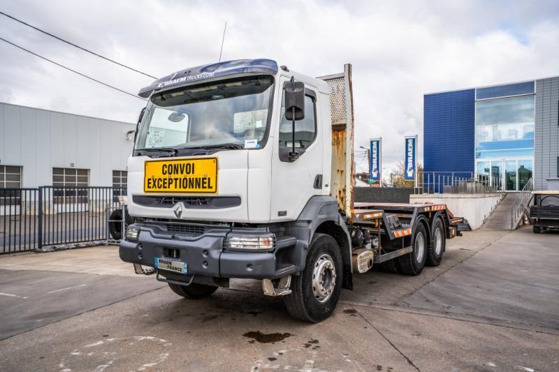 Renault KERAX 420 - Tow truck: picture 1 Renault KERAX 420 - Tow truck: picture 1