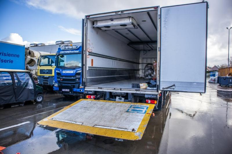Renault PREMIUM 310DXI+E5+CARRIER+ENGINE PROBLEM - Refrigerated truck: picture 5 Renault PREMIUM 310DXI+E5+CARRIER+ENGINE PROBLEM - Refrigerated truck: picture 5