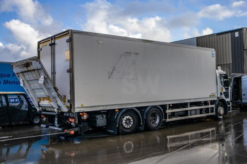 Renault PREMIUM 310DXI+E5+CARRIER+ENGINE PROBLEM - Refrigerated truck: picture 3 Renault PREMIUM 310DXI+E5+CARRIER+ENGINE PROBLEM - Refrigerated truck: picture 3