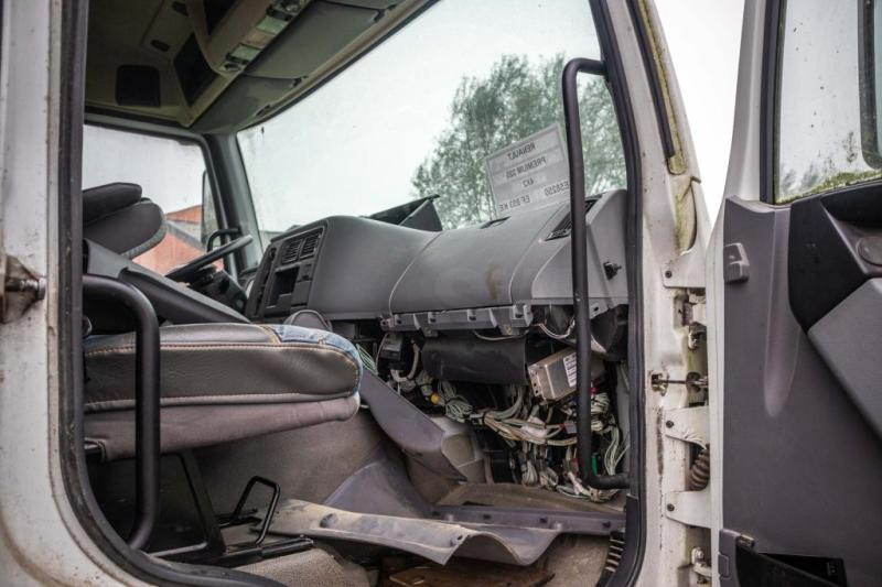 Tipper Renault PREMIUM 320: picture 7 Tipper Renault PREMIUM 320: picture 7