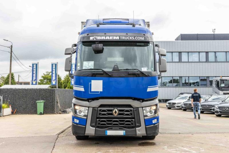 Renault T460+E6 - Curtain side truck: picture 2 Renault T460+E6 - Curtain side truck: picture 2