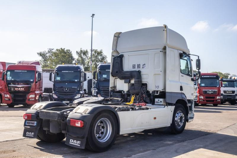 DAF CF 85.460+INTARDER+COMPRESSEUR - Tractor unit: picture 3 DAF CF 85.460+INTARDER+COMPRESSEUR - Tractor unit: picture 3