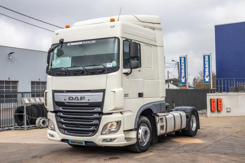 DAF XF 510 + Intarder - Tractor unit: picture 1 DAF XF 510 + Intarder - Tractor unit: picture 1