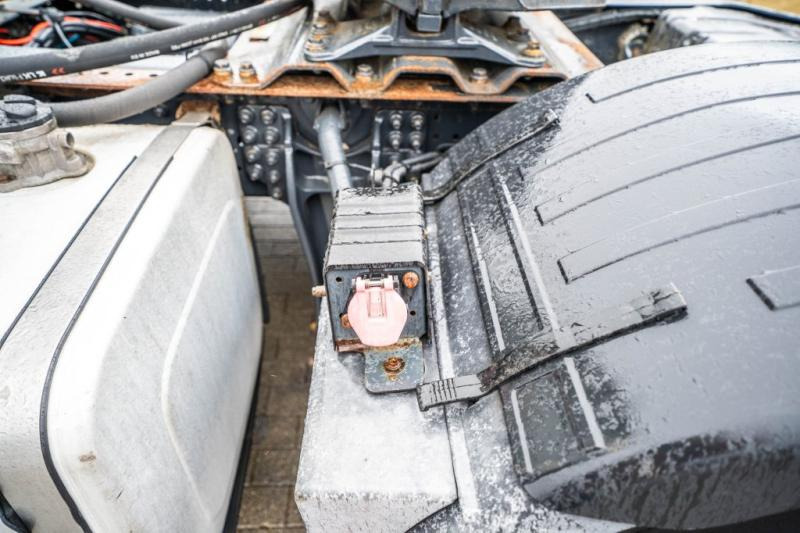 Tractor unit Iveco STRALIS 460 + KIPHYDR.: picture 7 Tractor unit Iveco STRALIS 460 + KIPHYDR.: picture 7