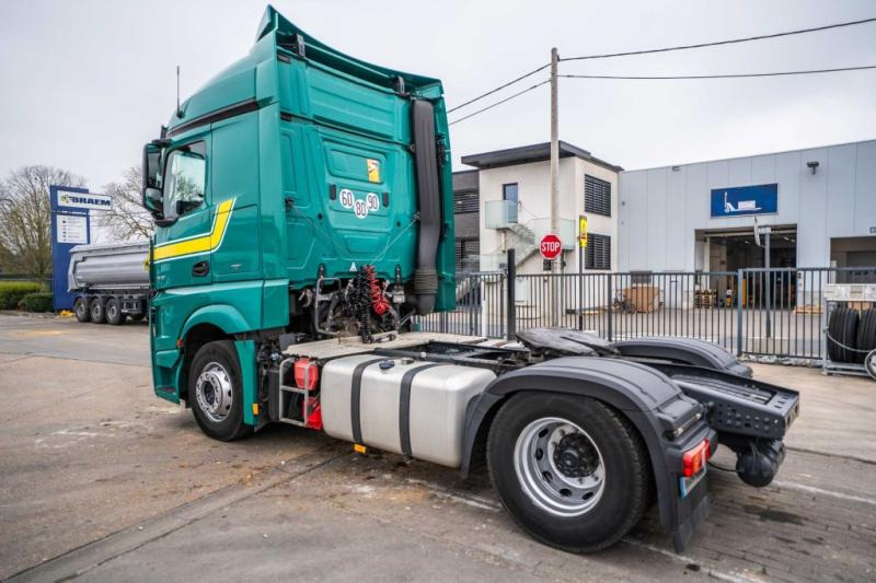 Mercedes ACTROS 1845 LS - Tractor unit: picture 5 Mercedes ACTROS 1845 LS - Tractor unit: picture 5