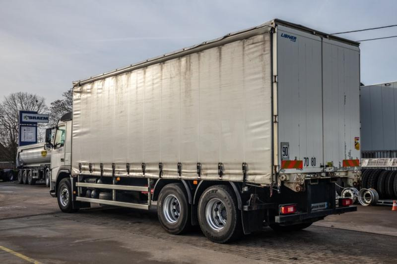 Volvo FM330-6x2-10 pneus/tires-intarder - Curtain side truck: picture 4 Volvo FM330-6x2-10 pneus/tires-intarder - Curtain side truck: picture 4