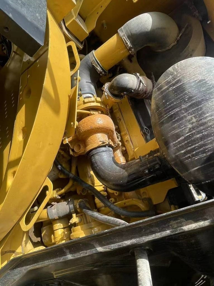 CAT 966 - Wheel excavator: picture 2 CAT 966 - Wheel excavator: picture 2