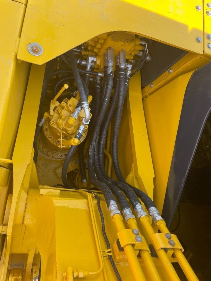 Komatsu PC 160 LC  - Crawler excavator: picture 3 Komatsu PC 160 LC  - Crawler excavator: picture 3