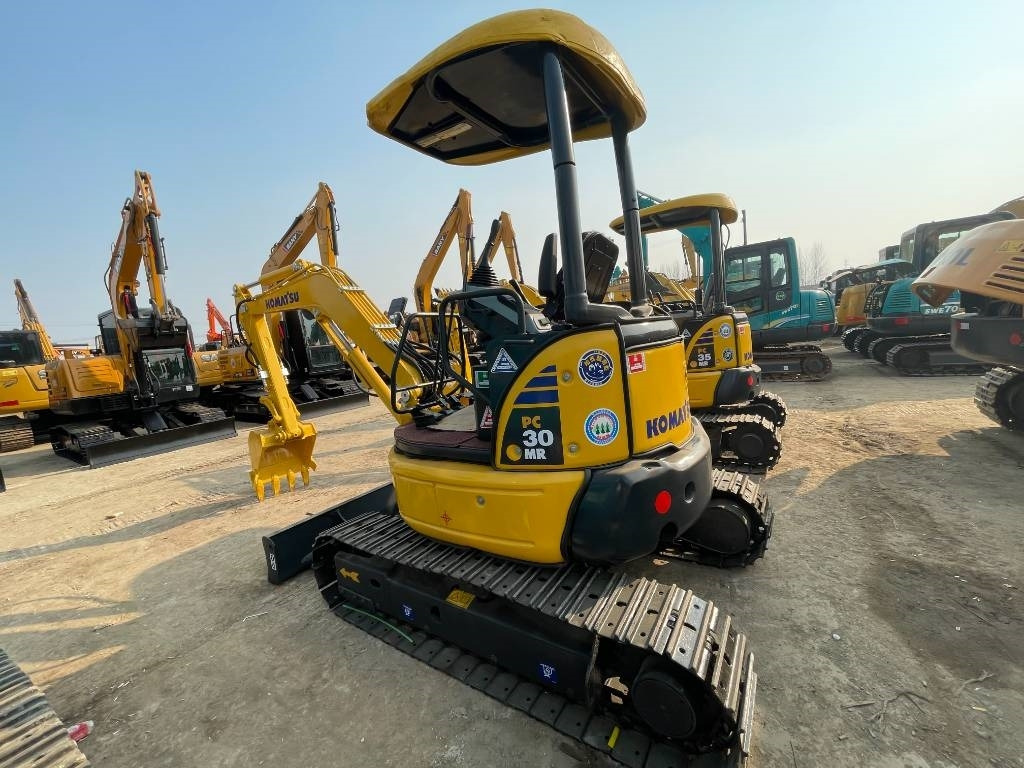Komatsu PC 30 - Crawler excavator: picture 2 Komatsu PC 30 - Crawler excavator: picture 2