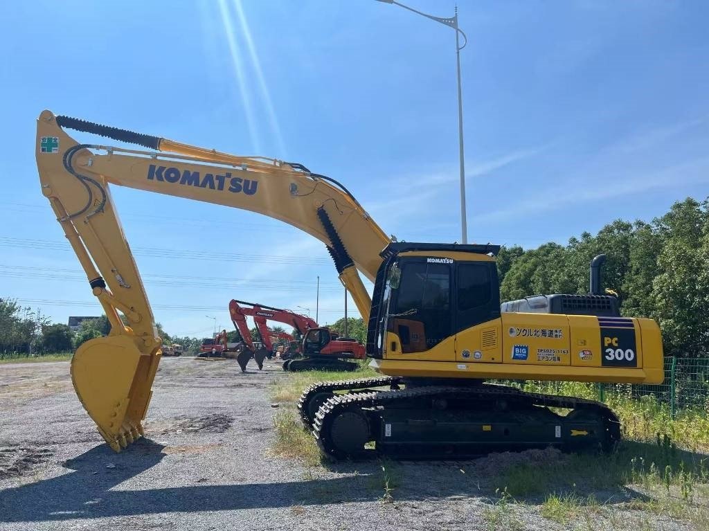 Crawler excavator Komatsu PC 300: picture 7