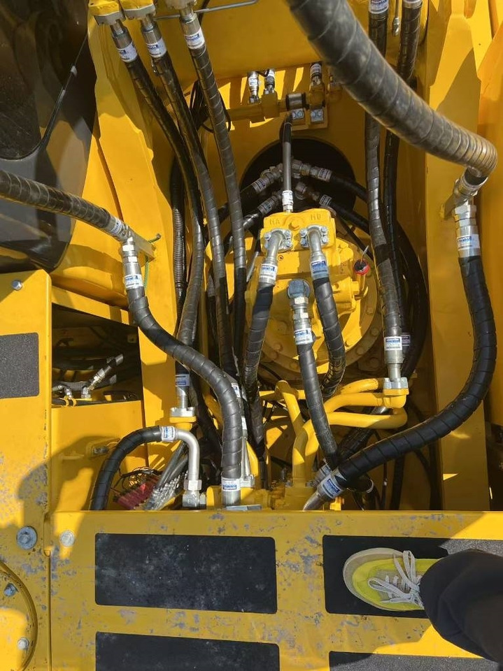 Crawler excavator Komatsu PC 300: picture 6