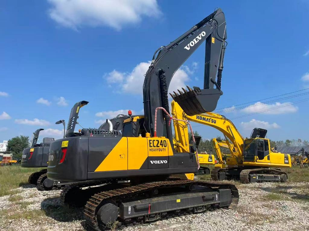 Volvo EC 240 - Crawler excavator: picture 1 Volvo EC 240 - Crawler excavator: picture 1