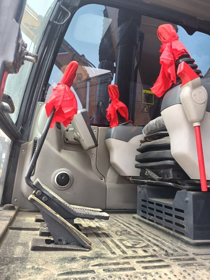 XCMG XE 215 DA - Crawler excavator: picture 5 XCMG XE 215 DA - Crawler excavator: picture 5