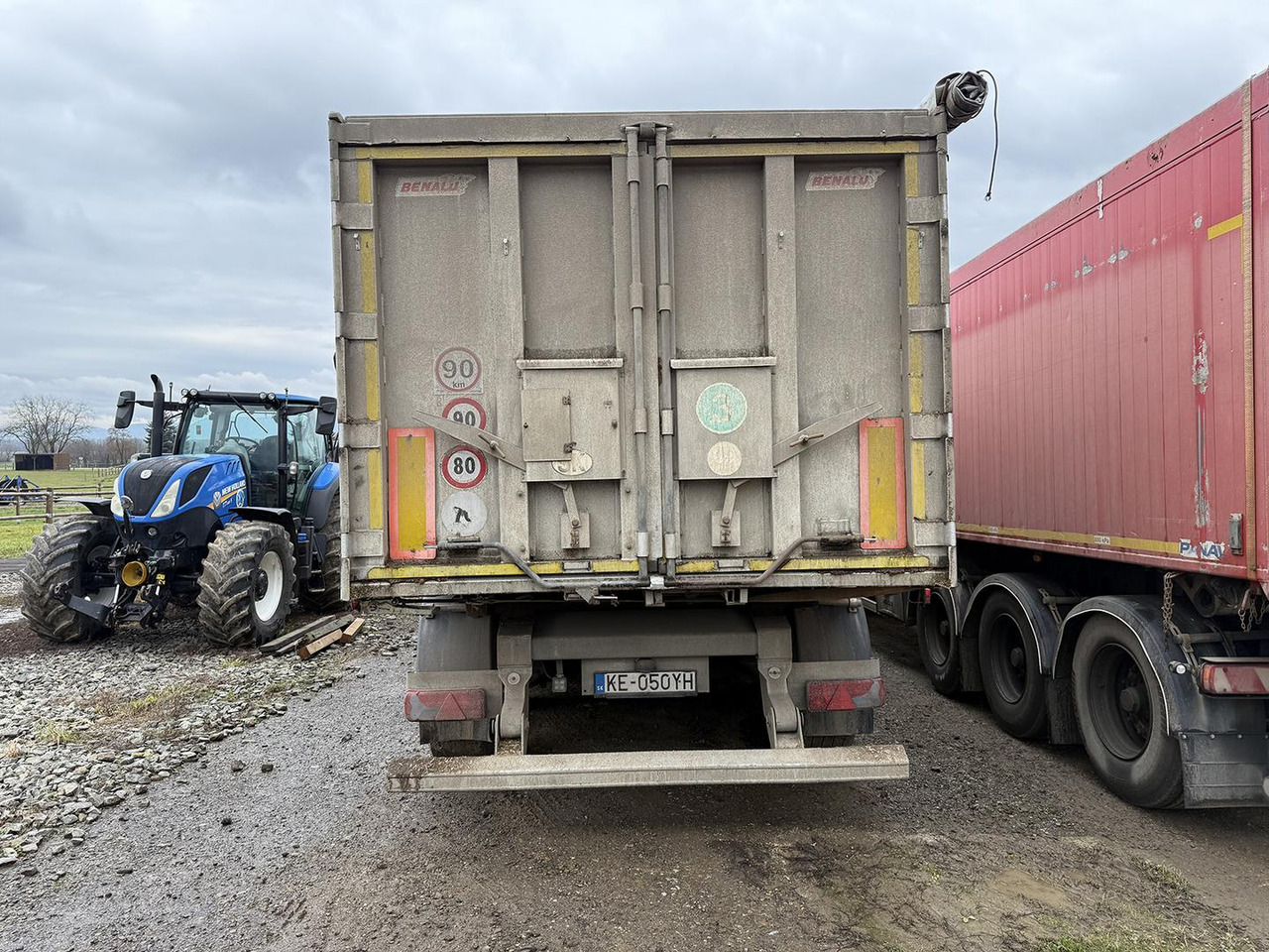 Benalu OZ, 4180/II, Sklápací hliníkový náves - Tipper semi-trailer: picture 2 Benalu OZ, 4180/II, Sklápací hliníkový náves - Tipper semi-trailer: picture 2