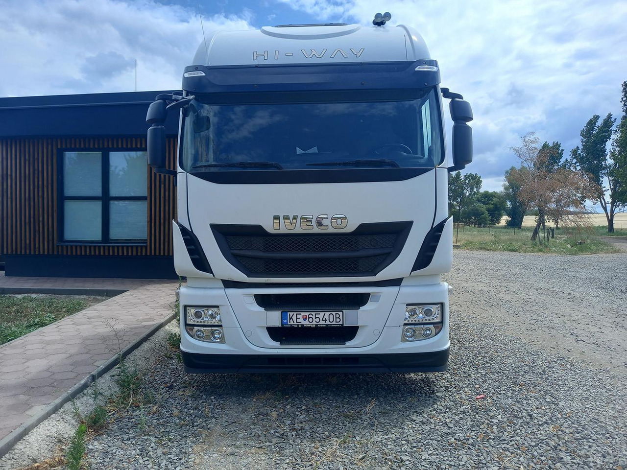 Iveco AS440T/P, 353kW, EURO 6 - Dropside/ Flatbed truck: picture 3 Iveco AS440T/P, 353kW, EURO 6 - Dropside/ Flatbed truck: picture 3