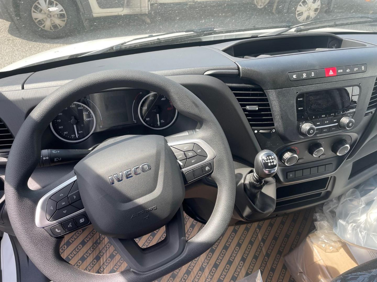 Iveco DAILY VAN, 3.0 D 176k, 35S18H V Evolution H3 - Panel van: picture 3 Iveco DAILY VAN, 3.0 D 176k, 35S18H V Evolution H3 - Panel van: picture 3