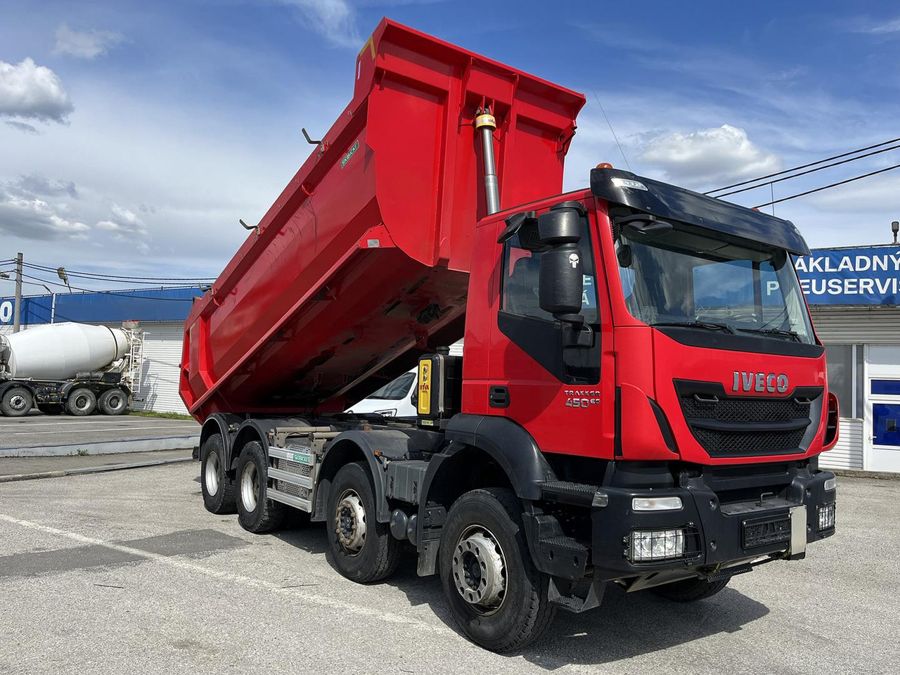 Tipper Iveco TRAKKER 8x4, 450, Sklápač: picture 11