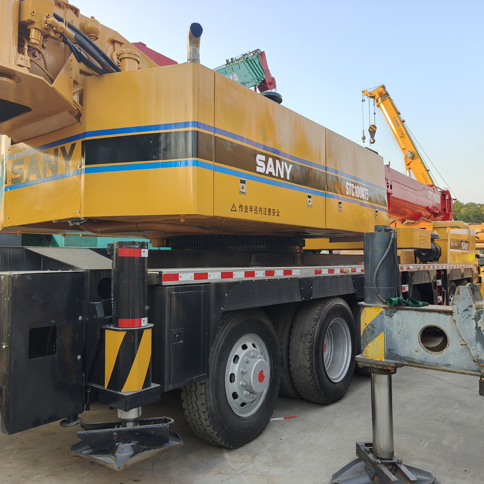 SANY STC1000 100TON TRUCK CRANE - All terrain crane: picture 4 SANY STC1000 100TON TRUCK CRANE - All terrain crane: picture 4