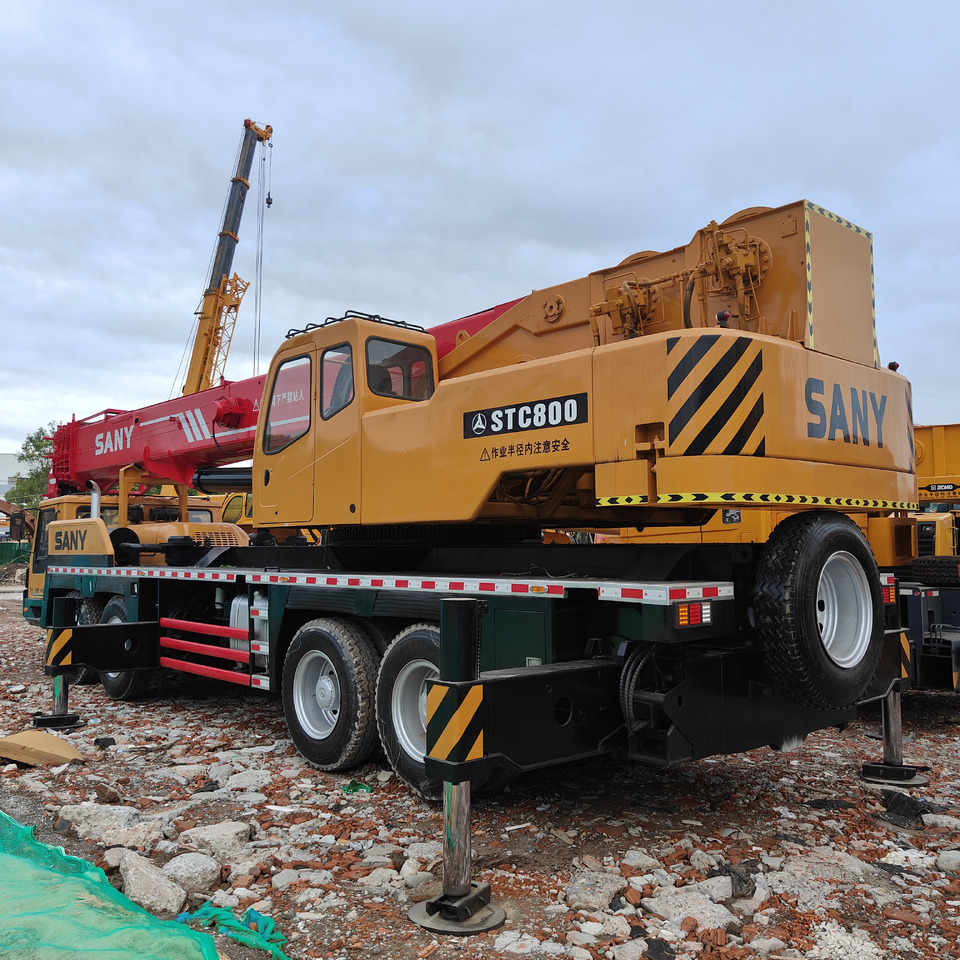SANY STC800 80Ton Crane - Mobile crane: picture 3 SANY STC800 80Ton Crane - Mobile crane: picture 3