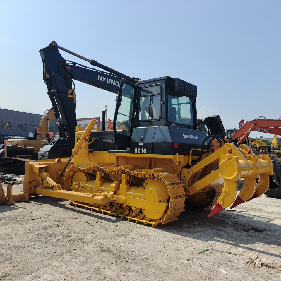SHANTUI SD16 - Bulldozer: picture 1 SHANTUI SD16 - Bulldozer: picture 1