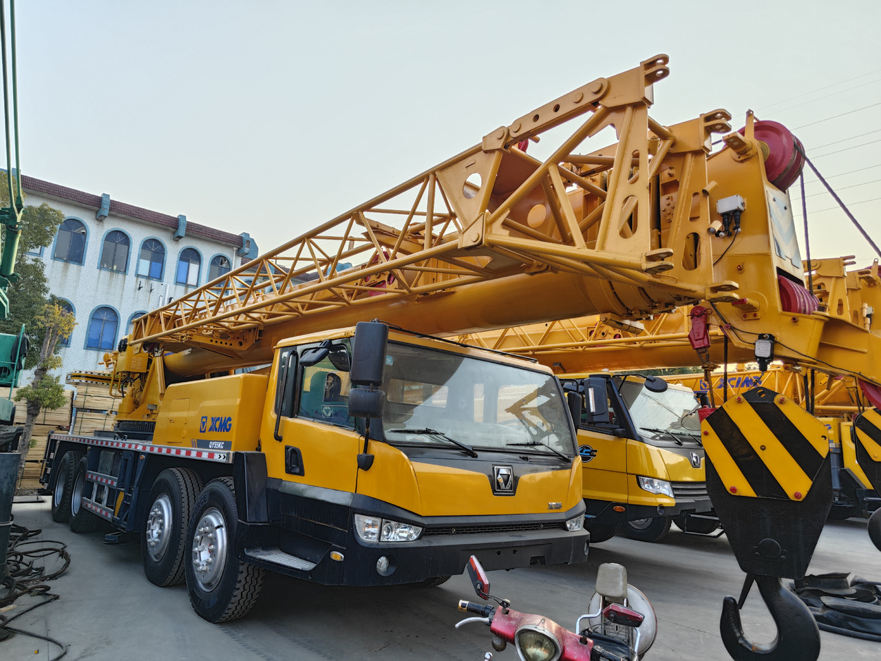 XCMG QY55KC used 55ton truck crane - Mobile crane: picture 1 XCMG QY55KC used 55ton truck crane - Mobile crane: picture 1