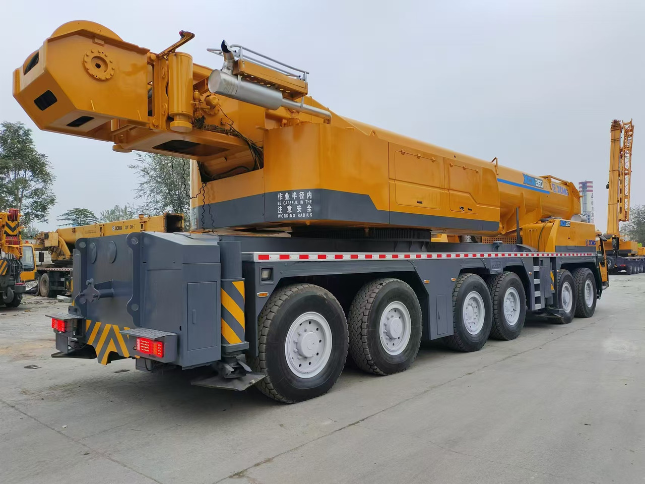 XCMG XCA260 260TON TRUCK CRANE - Mobile crane: picture 5 XCMG XCA260 260TON TRUCK CRANE - Mobile crane: picture 5