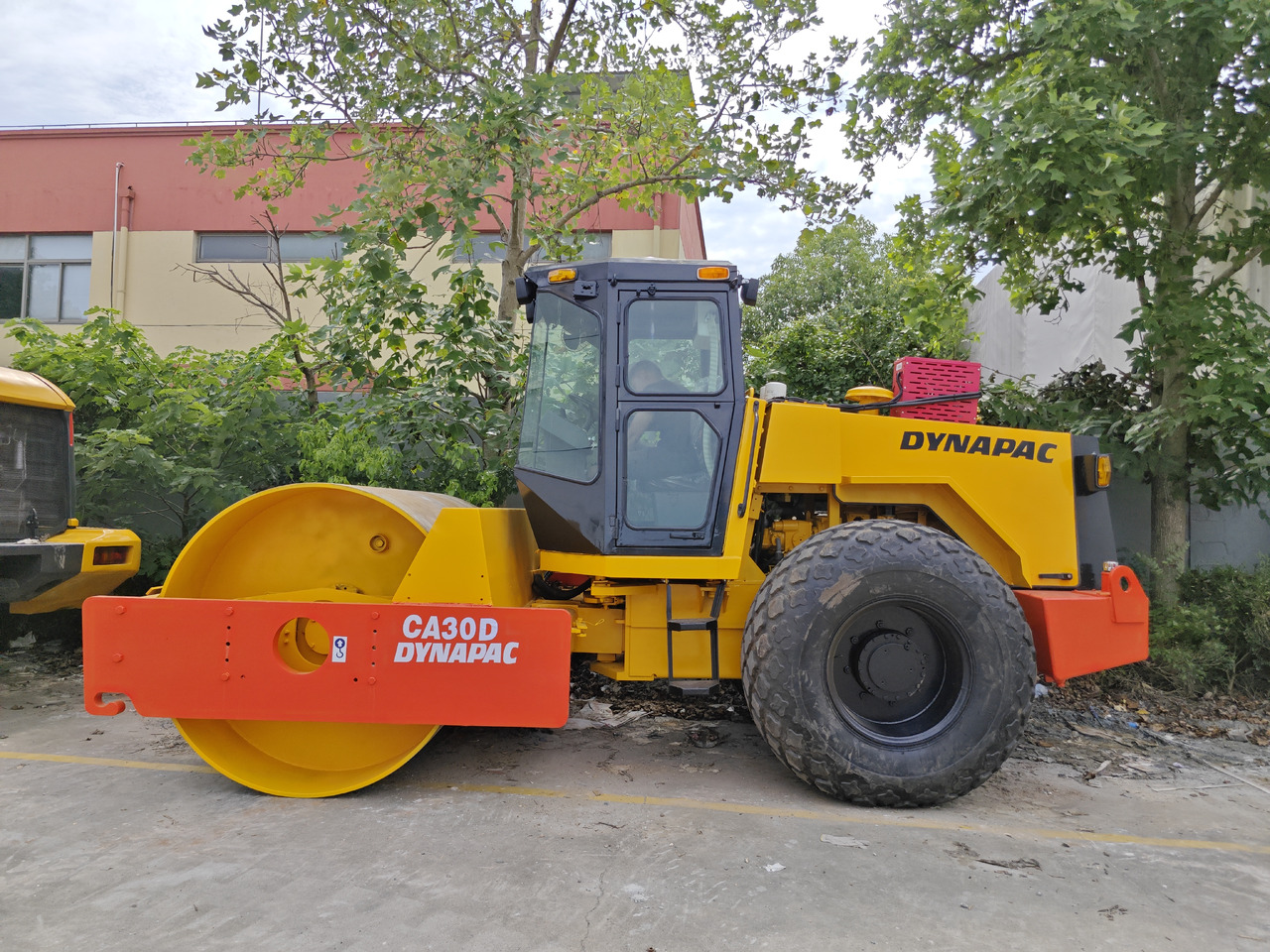 Dynapac CA30D - Compactor: picture 1 Dynapac CA30D - Compactor: picture 1