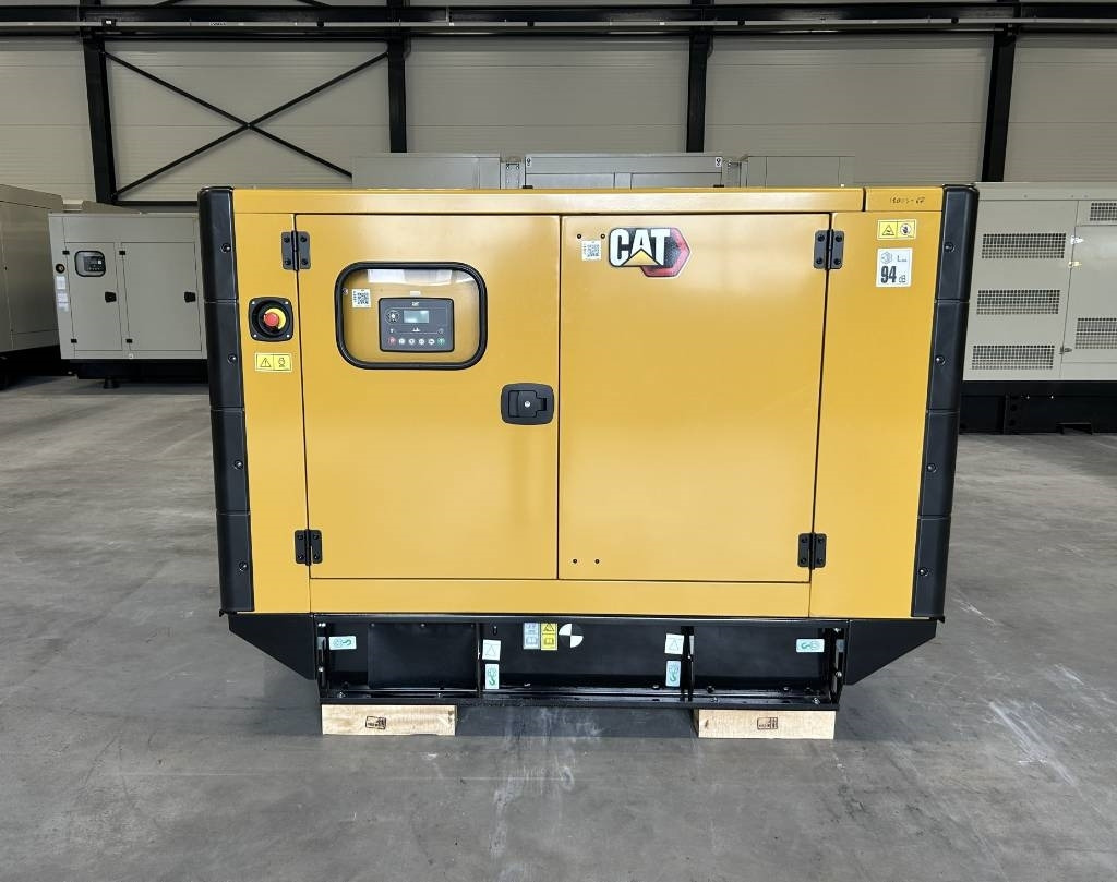 CAT DE33E0 - 33 kVA Generator - DPX-18004 - Generator set: picture 1 CAT DE33E0 - 33 kVA Generator - DPX-18004 - Generator set: picture 1