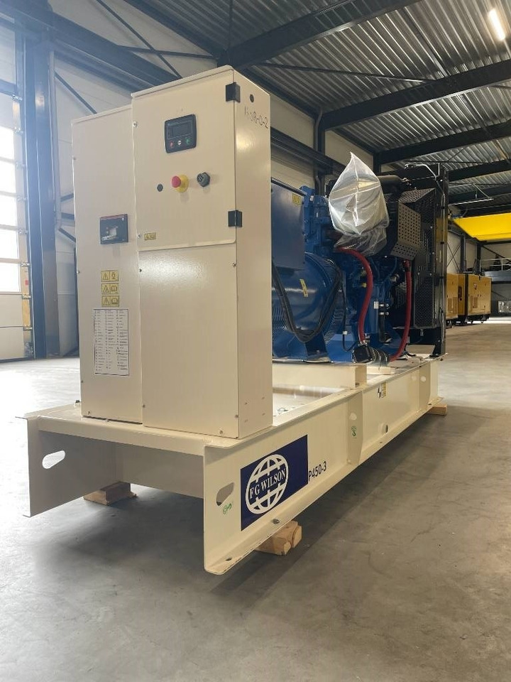 FG Wilson P450-3 - 450 kVA Open Genset - DPX-16018-O - Generator set: picture 3 FG Wilson P450-3 - 450 kVA Open Genset - DPX-16018-O - Generator set: picture 3