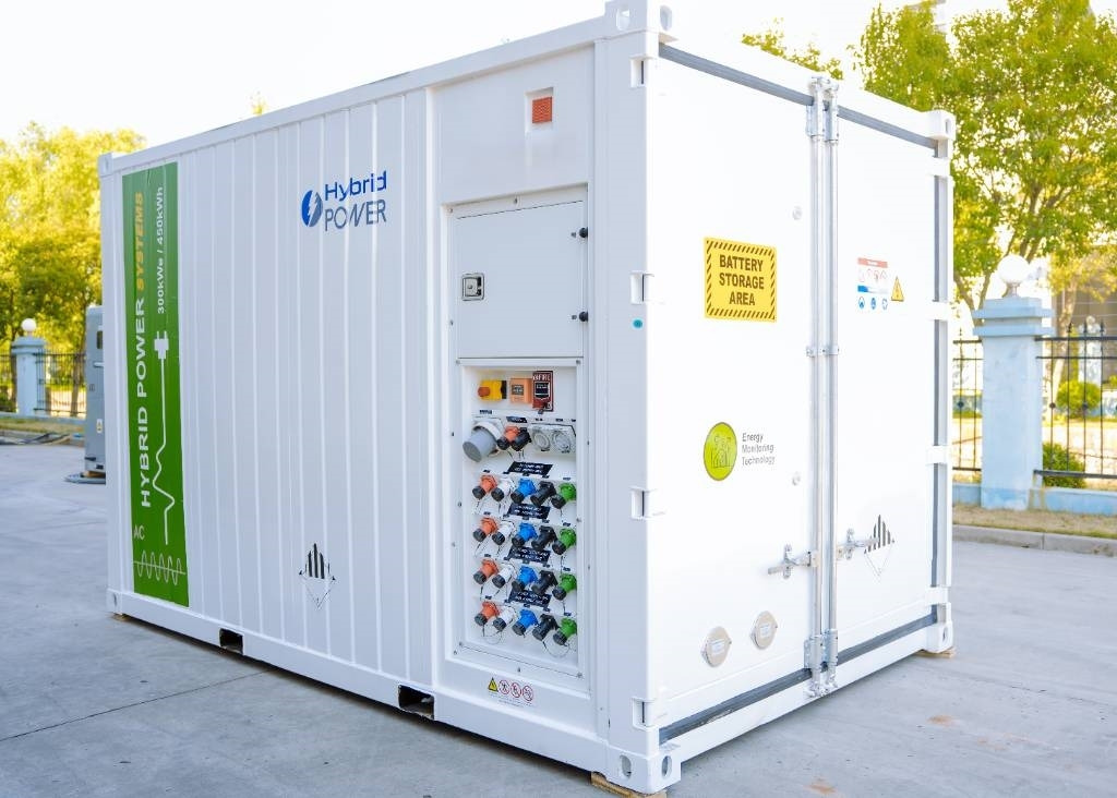 PES300 Hybrid Energy System - 300 kVA - 345.6 kWh - Generator set: picture 3 PES300 Hybrid Energy System - 300 kVA - 345.6 kWh - Generator set: picture 3
