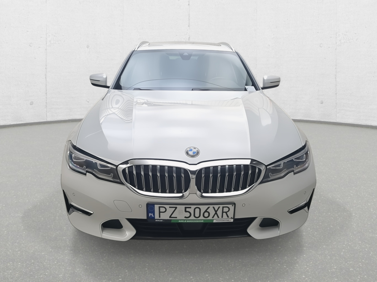 BMW 320D XDRIVE KOMBI - Car: picture 3 BMW 320D XDRIVE KOMBI - Car: picture 3